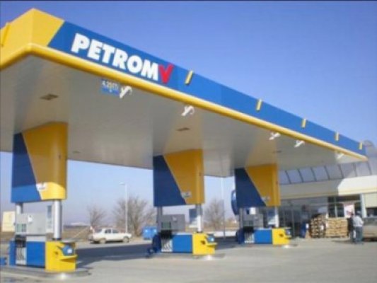 Petrom ieftineşte carburanţii